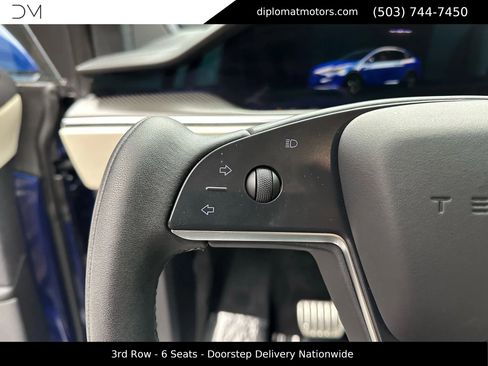 Used 2022 Tesla Model X Plaid image 32