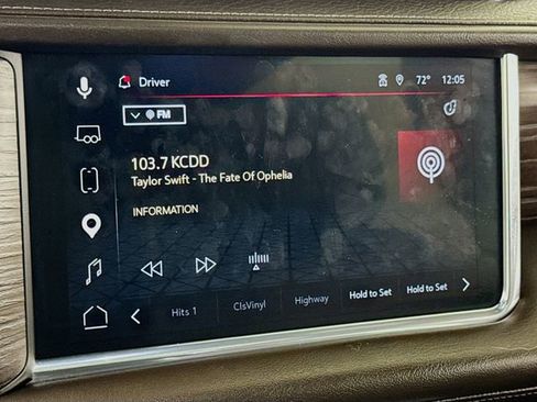 Used 2023 GMC Yukon XL Denali image 13