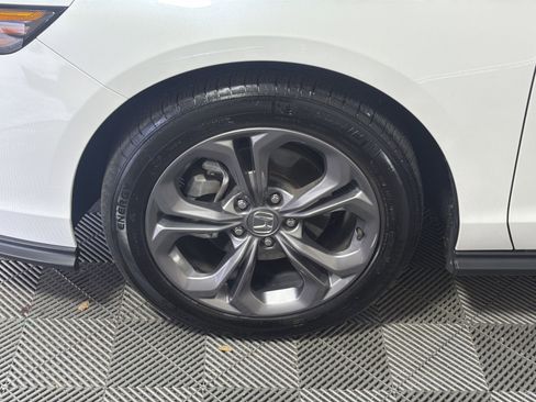 Used 2024 Honda Accord EX image 12