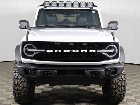 Used 2022 Ford Bronco Badlands image 11