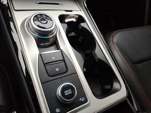 Used 2023 Ford Explorer ST-Line image 25