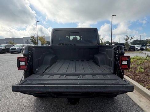 Used 2021 Jeep Gladiator Rubicon w/ Safety Group AWD/4WD image 27