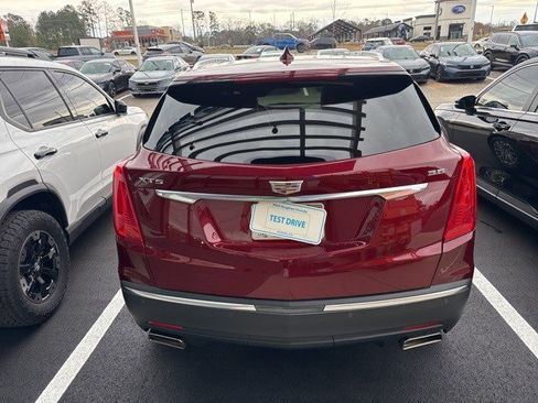 Used 2018 Cadillac XT5 Luxury w/ Driver Awareness Package image 8