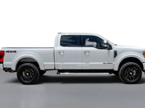 Used 2022 Ford F250 Lariat w/ Lariat Ultimate Package AWD/4WD image 6