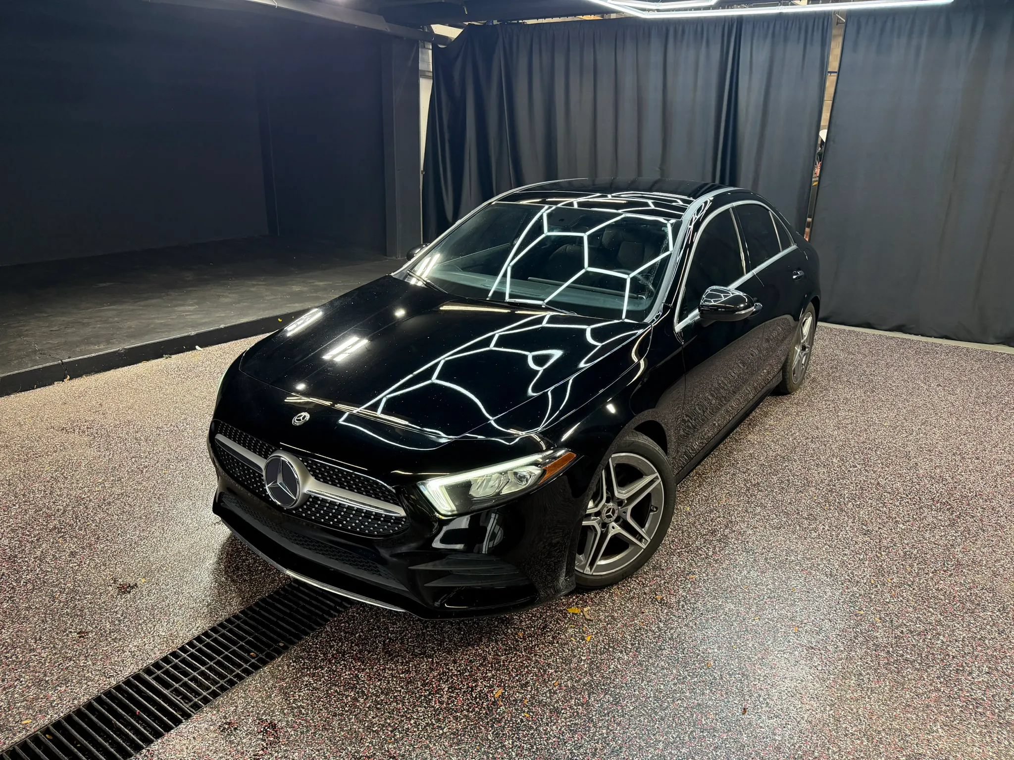 Used 2020 Mercedes-Benz A 220 4MATIC image 2