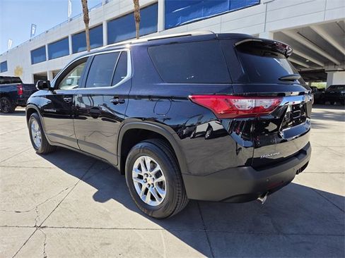 Certified 2020 Chevrolet Traverse LT image 4