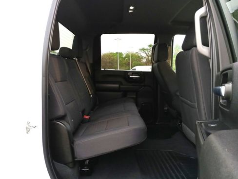 Used 2025 Chevrolet Silverado 2500 Custom w/ Custom Convenience Package image 28