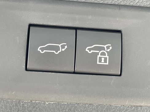 Used 2024 Toyota Grand Highlander AWD Hybrid image 11