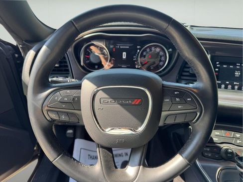 Used 2018 Dodge Challenger SXT RWD image 12