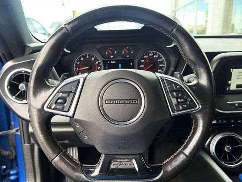 Used 2017 Chevrolet Camaro LT RWD image 6