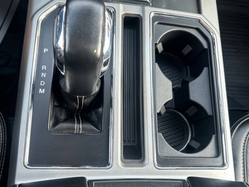 Used 2020 Ford F150 Lariat image 13