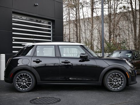 New 2026 MINI Cooper S image 4