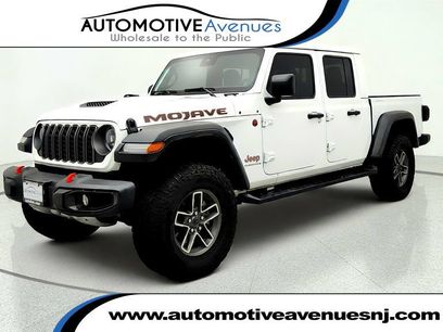 Used 2025 Jeep Gladiator Mojave w/ Convenience Group