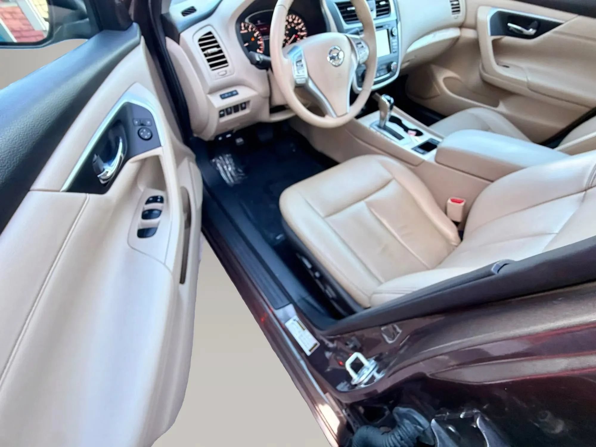 Used 2017 Nissan Altima 2.5 SL w/ 2.5 Technology Package FWD image 9