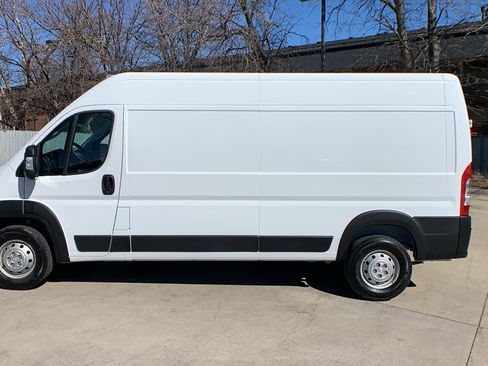 Used 2023 RAM ProMaster 2500 image 2