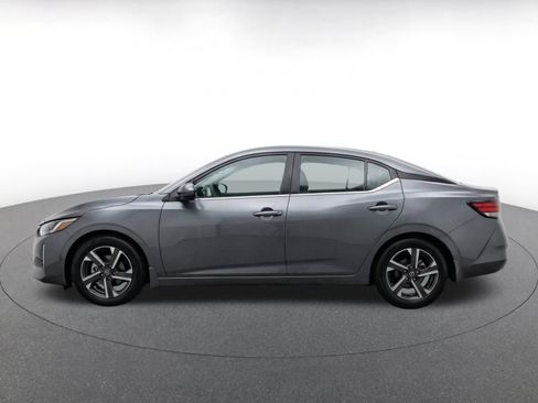 Used 2025 Nissan Sentra SV FWD image 4