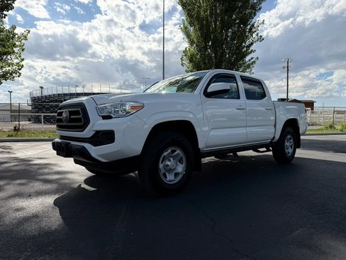 Used 2021 Toyota Tacoma SR AWD/4WD image 10
