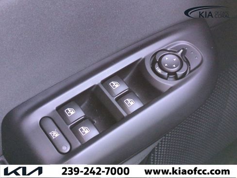 Used 2024 Alfa Romeo Tonale Ti w/ Premium Interior Package image 27