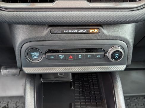 Certified 2025 Ford Bronco Sport Outer Banks w/ Outer Banks Tech Package+ image 28