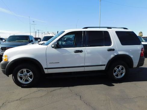 Used 2004 Ford Explorer XLS image 4