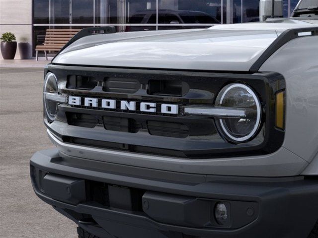 New 2026 Ford Bronco Outer Banks AWD/4WD image 19