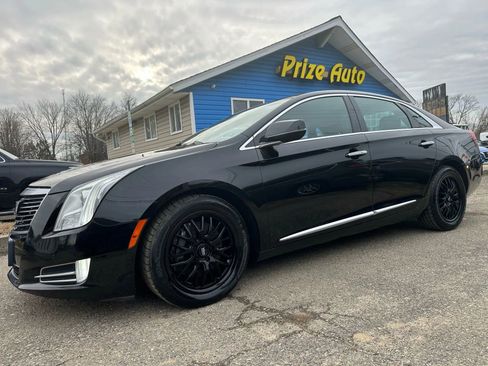 Used 2016 Cadillac XTS Vsport Platinum image 2
