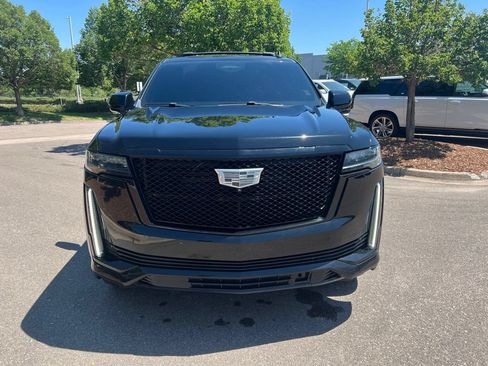 Used 2021 Cadillac Escalade Sport w/ LPO, Illumination Package AWD/4WD image 8