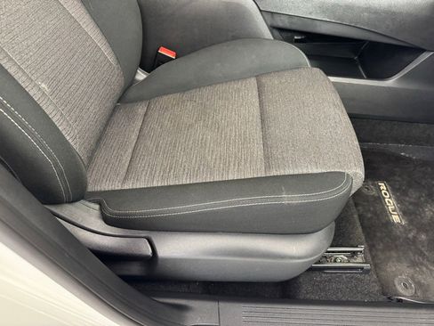 Used 2023 Nissan Rogue SV image 31