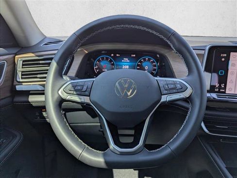 New 2026 Volkswagen Atlas SE FWD image 15