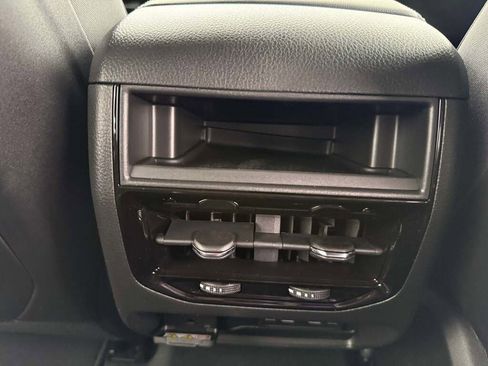 New 2026 Jeep Grand Cherokee Altitude image 27