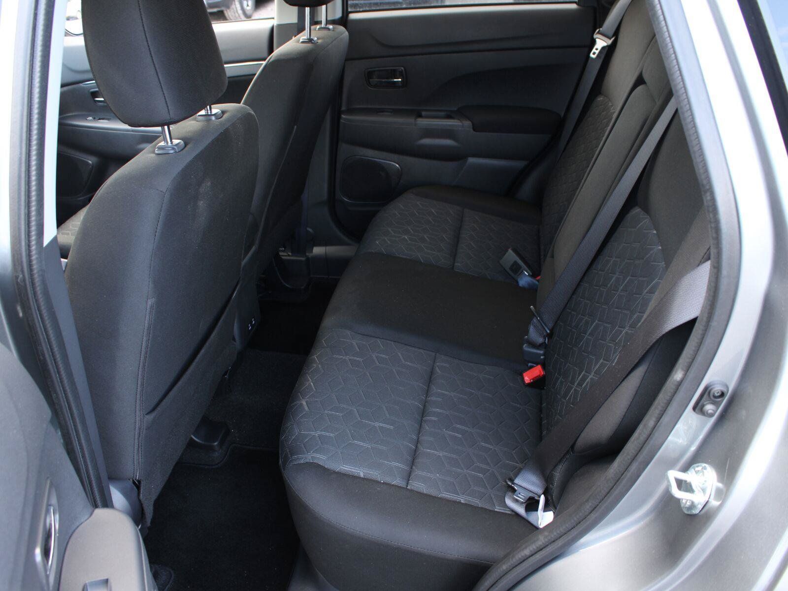 Used 2026 Mitsubishi Outlander Sport LE AWD/4WD image 16