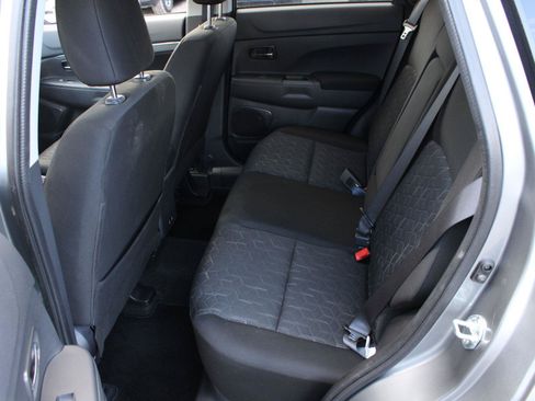 Used 2026 Mitsubishi Outlander Sport LE AWD/4WD image 16