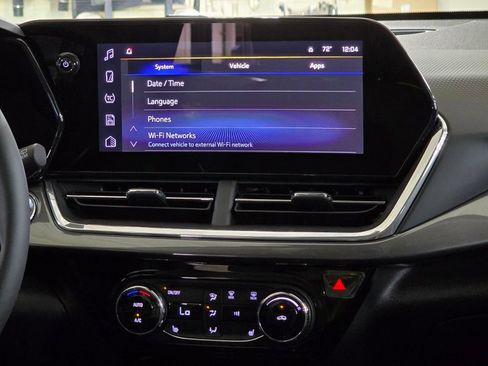 New 2026 Chevrolet Trax ACTIV w/ Sunroof Package image 25