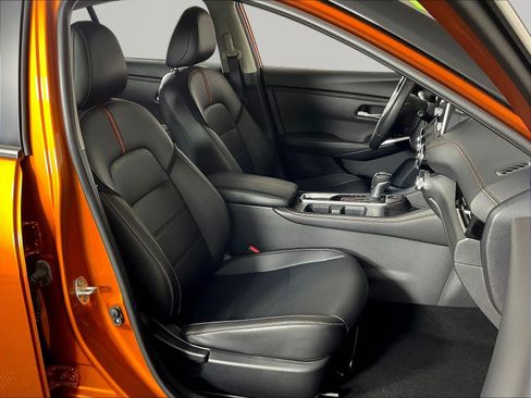 Used 2023 Nissan Sentra SR w/ SR Premium Package FWD image 29