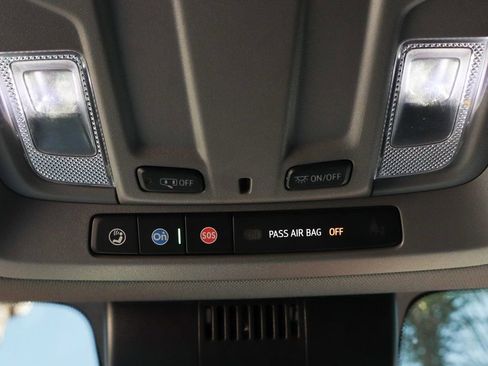 Used 2023 Chevrolet Silverado 1500 Custom AWD/4WD image 26