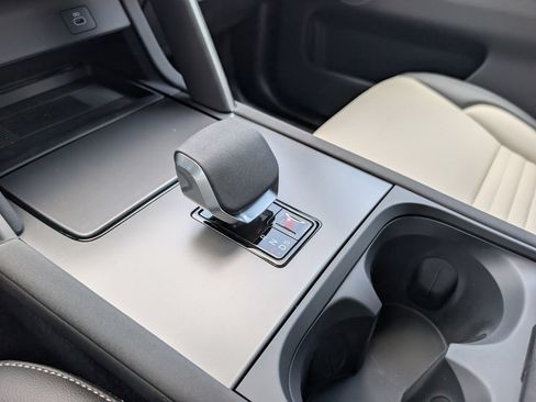 New 2026 Land Rover Discovery Sport Landmark AWD/4WD image 20