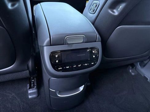 New 2026 Hyundai Ioniq 9 Limited image 17