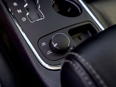 Used 2013 Dodge Durango Citadel w/ Technology Group AWD/4WD image 17