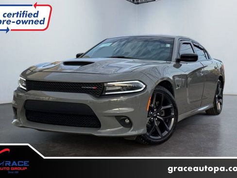 Used 2019 Dodge Charger R/T w/ Blacktop Package image 1