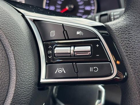 Used 2024 Kia Forte LXS image 18