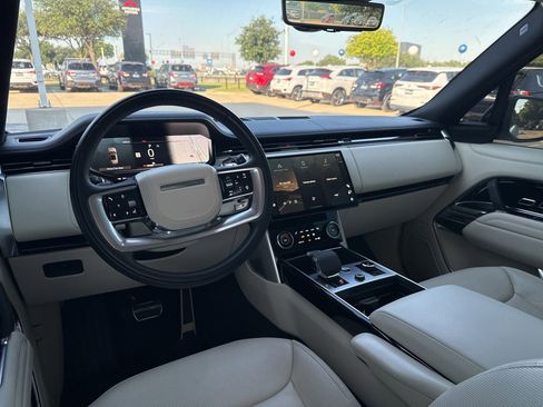 Used 2023 Land Rover Range Rover SE AWD/4WD image 6