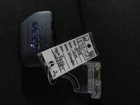 Used 2018 Jeep Wrangler Unlimited Sahara image 44