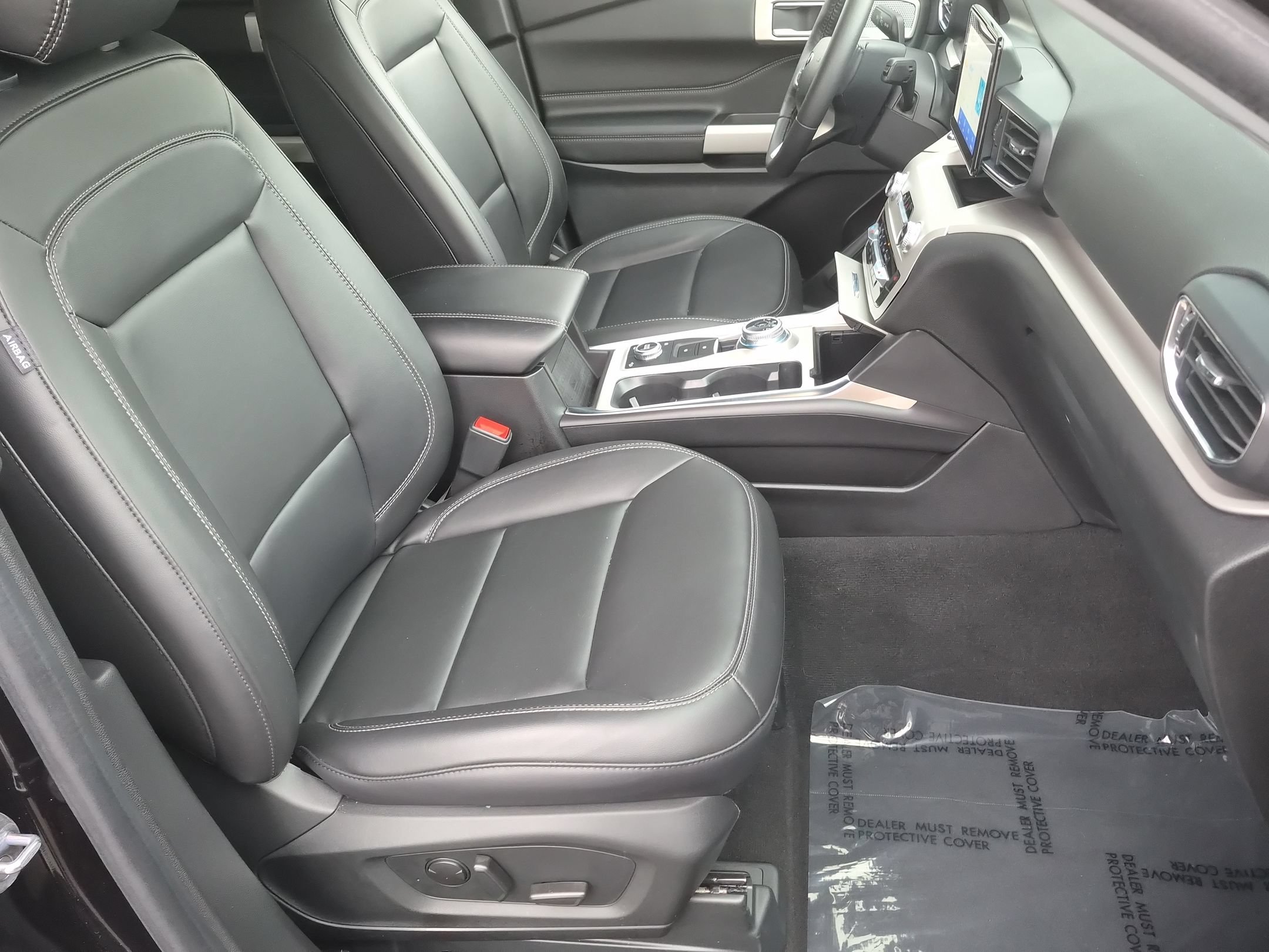 Certified 2024 Ford Explorer XLT AWD/4WD image 37