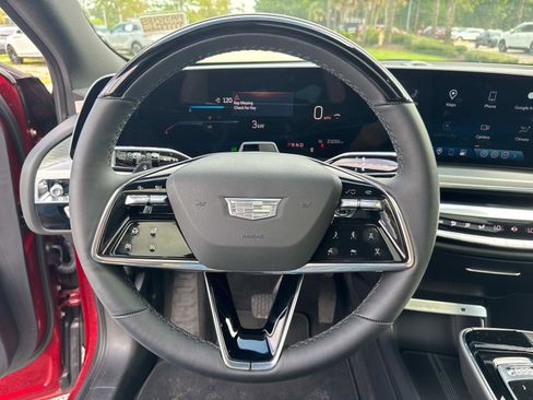 Used 2024 Cadillac Lyriq Sport RWD image 17