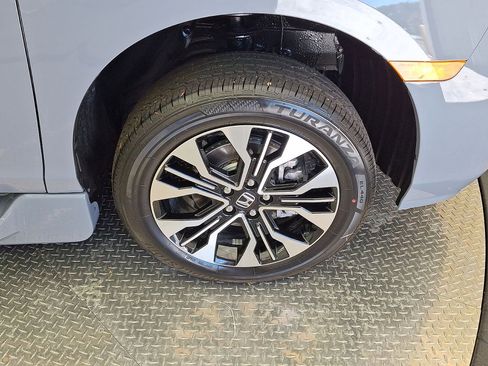 Used 2025 Honda Odyssey Elite image 27