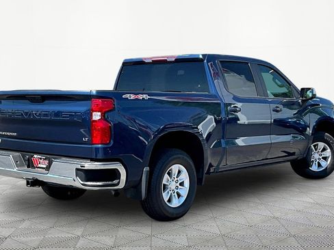 Used 2022 Chevrolet Silverado 1500 LT w/ Protection Package AWD/4WD image 6