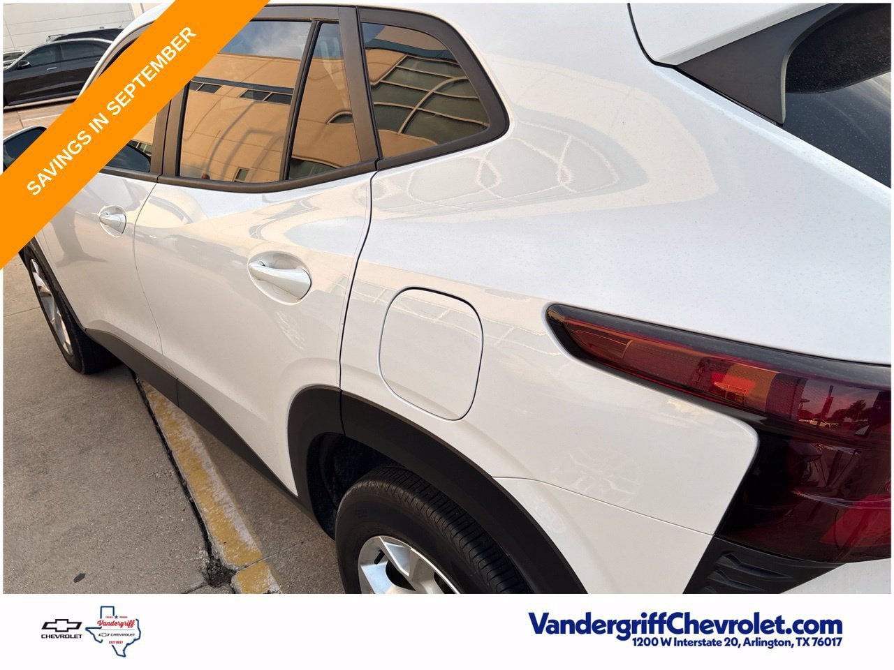 Used 2024 Chevrolet Trax LS w/ LS Convenience Package FWD image 10