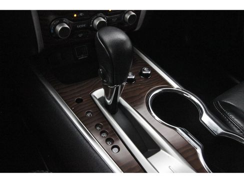Used 2020 Nissan Pathfinder Platinum FWD image 30