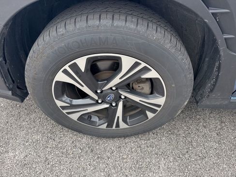 Certified 2024 Subaru Crosstrek 2.0i Premium image 16