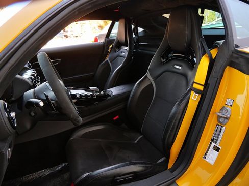 Used 2020 Mercedes-Benz AMG GT R image 22